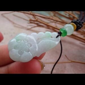 Elegant Jade Pendant Necklace